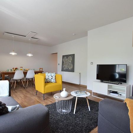 Modern Holiday Home In Bastogne With Fenced Garden Экстерьер фото