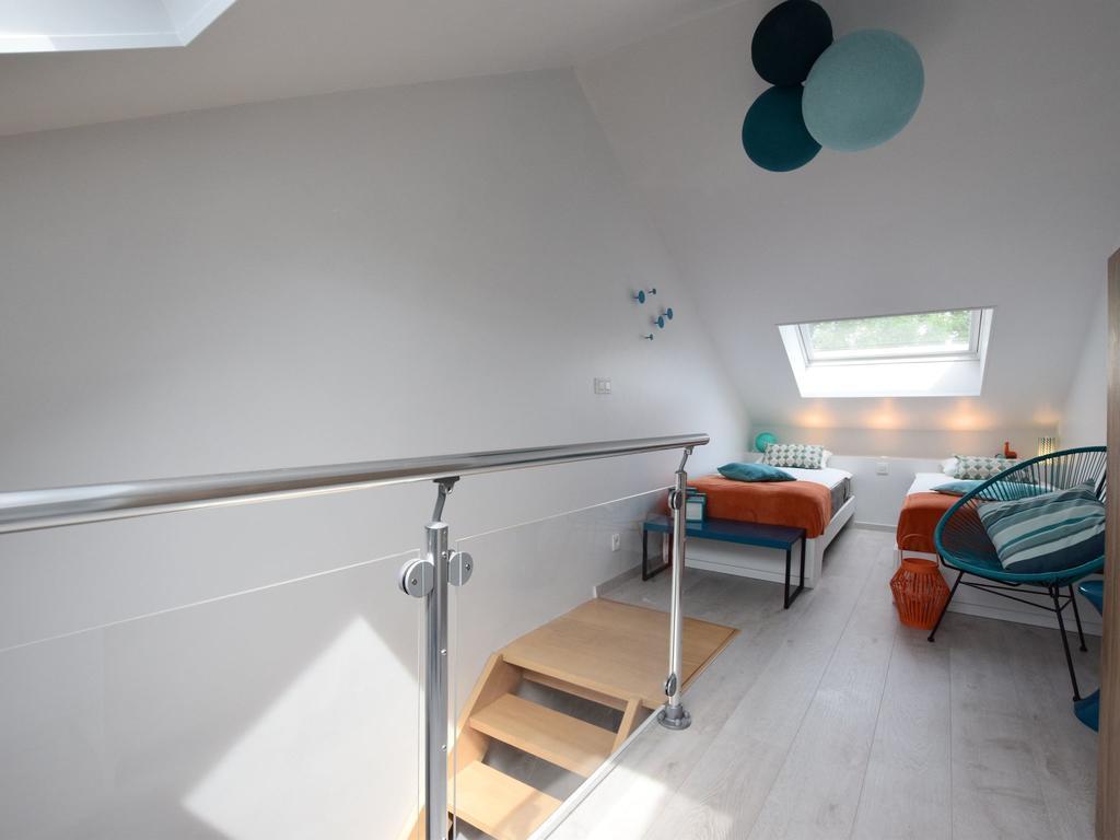 Modern Holiday Home In Bastogne With Fenced Garden Экстерьер фото